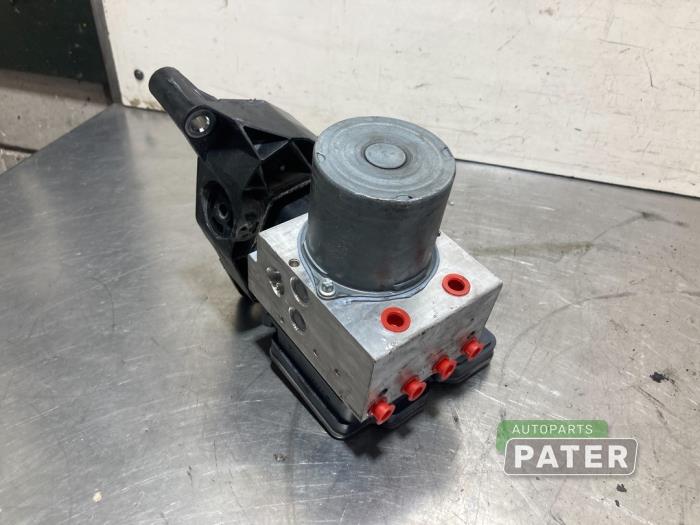 Gebruikte ABS Pomp Mercedes S (222.0/222.1) 4.7 S-500, S-500L V8 32V Prijs € 105,00 Margeregeling aangeboden door Autoparts Pater