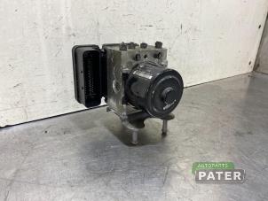 Gebruikte ABS Pomp Volkswagen Transporter/Caravelle T5 2.0 TDI DRF Prijs € 76,23 Inclusief btw aangeboden door Autoparts Pater