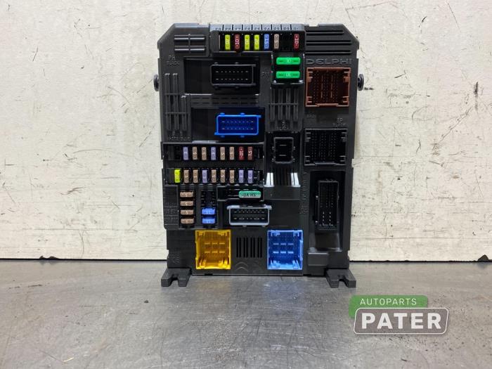 Gebruikte Module Bodycontrol Peugeot 208 II (UB/UH/UP) e-208 50 kWh Prijs € 89,25 Margeregeling aangeboden door Autoparts Pater