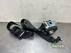 Gebruikte Veiligheidsgordel rechts-voor Mercedes V (447.8) 2.1 250 BlueTEC, 250 d 16V Prijs € 63,53 Inclusief btw aangeboden door Autoparts Pater