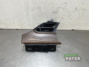 Gebruikte Dashboard deel Tesla Model X EV AWD Prijs € 63,00 Margeregeling aangeboden door Autoparts Pater