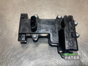 Gebruikte Motor Centrale Deurvergrendeling Tesla Model X EV AWD Prijs € 105,00 Margeregeling aangeboden door Autoparts Pater