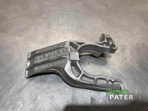 Gebruikte Steun (diversen) Volvo XC60 II (UZ) 2.0 T8 16V Recharge, Twin Engine AWD Prijs € 26,25 Margeregeling aangeboden door Autoparts Pater