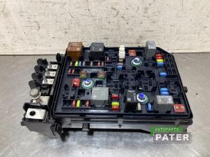 Gebruikte Zekeringkast Opel Astra K Sports Tourer 1.0 Turbo 12V Prijs € 36,75 Margeregeling aangeboden door Autoparts Pater