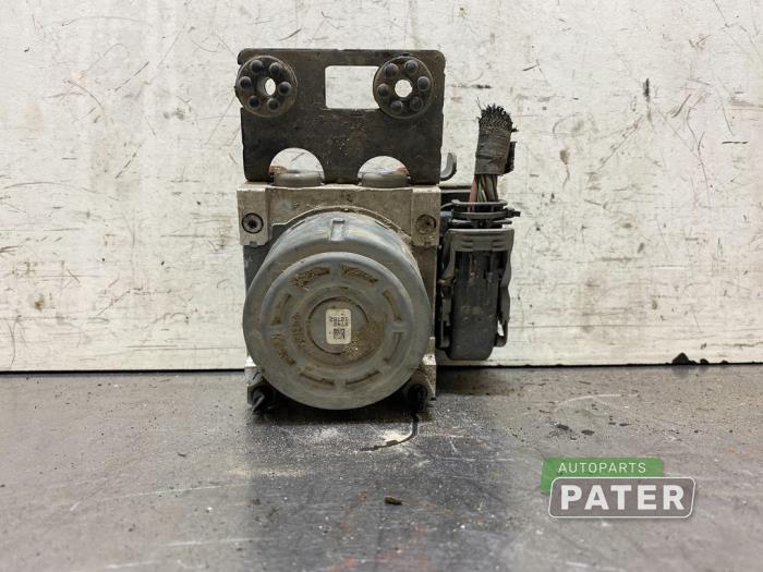 Gebruikte ABS Pomp Renault Trafic (1FL/2FL/3FL/4FL) 1.6 dCi 95 Prijs € 82,58 Inclusief btw aangeboden door Autoparts Pater