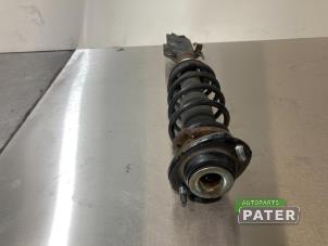 Gebruikte Mac Phersonpoot rechts-voor Mitsubishi Space Star (A0) 1.0 12V Prijs € 36,75 Margeregeling aangeboden door Autoparts Pater