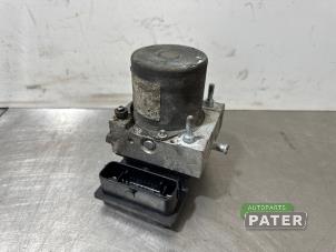 Gebruikte ABS Pomp Renault Master III (MA/MB/MC/MD/MH/MF/MG/MH) 2.3 dCi 16V Prijs € 63,53 Inclusief btw aangeboden door Autoparts Pater