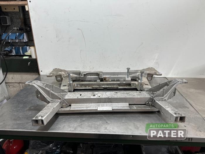 Gebruikte Subframe Tesla Model X 75D Prijs € 157,50 Margeregeling aangeboden door Autoparts Pater