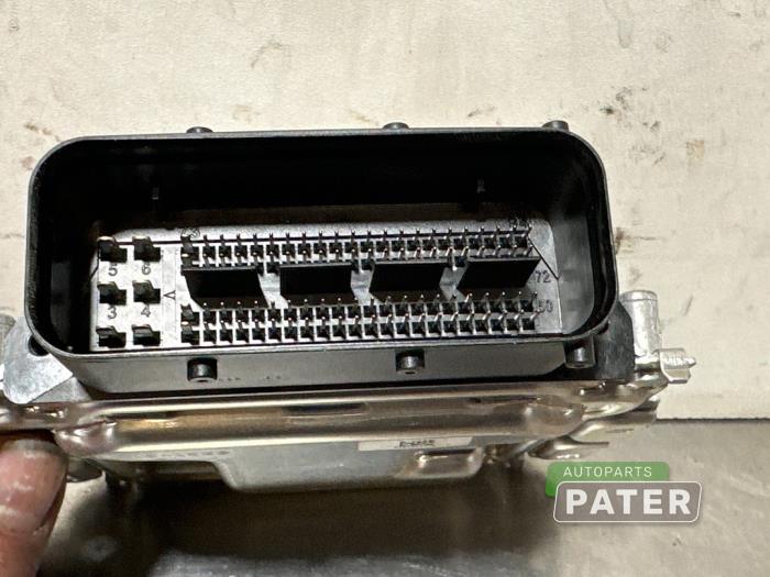 Adblue Computer van een Mercedes-Benz Vito (447.6) 1.6 109 CDI 16V 2018