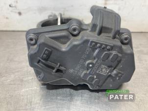 Gebruikte Gasklephuis Mercedes A (177.0) 2.0 A-180d Prijs € 31,50 Margeregeling aangeboden door Autoparts Pater