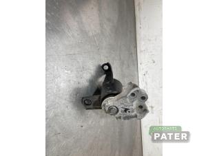 Gebruikte Motorsteun Ford Fiesta 6 (JA8) 1.0 SCI 12V 80 Prijs € 26,25 Margeregeling aangeboden door Autoparts Pater