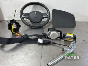 Gebruikte Airbag Set + Module Mitsubishi Space Star (A0) 1.0 12V Prijs € 472,50 Margeregeling aangeboden door Autoparts Pater