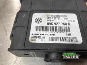 Computer Automatische Bak van een Volkswagen Transporter T5 2.5 TDi 2006