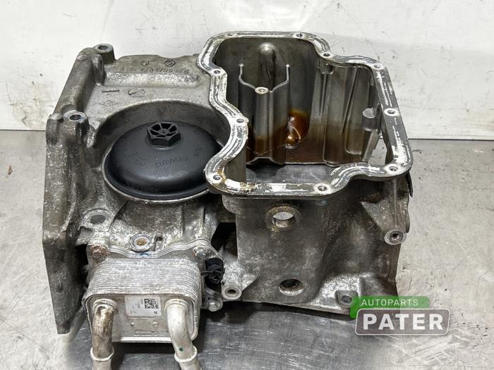 Gebruikte Carterpan Renault Captur I (2R) 0.9 Energy TCE 12V Prijs € 52,50 Margeregeling aangeboden door Autoparts Pater