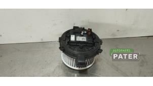 Gebruikte Chaufage Ventilatiemotor Opel Astra K 1.0 Turbo 12V Prijs € 26,25 Margeregeling aangeboden door Autoparts Pater