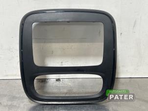 Gebruikte Dashboard deel Opel Vivaro 1.6 CDTi BiTurbo Prijs € 50,82 Inclusief btw aangeboden door Autoparts Pater