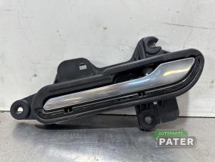 Gebruikte Deurgreep 4Deurs links-achter Tesla Model 3 Long Range AWD 75 kWh Prijs € 131,25 Margeregeling aangeboden door Autoparts Pater