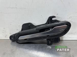 Gebruikte Deurgreep 4Deurs links-voor Tesla Model 3 Long Range AWD 75 kWh Prijs € 147,00 Margeregeling aangeboden door Autoparts Pater