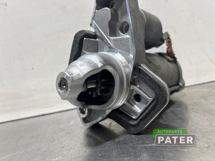 Startmotor van een Mercedes-Benz GLB (247.6) 1.3 GLB-200 Turbo 16V 2022