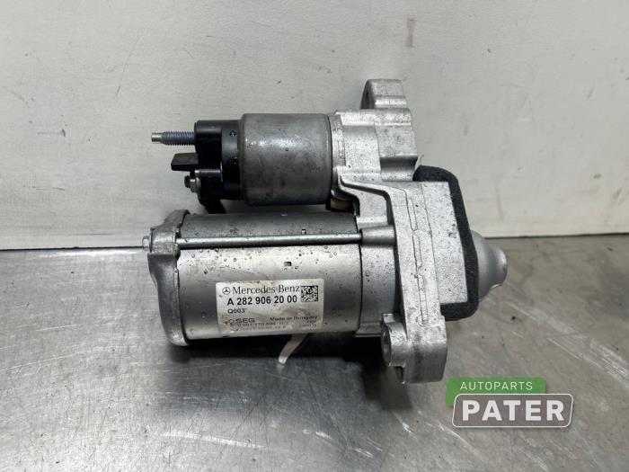Startmotor van een Mercedes-Benz GLB (247.6) 1.3 GLB-200 Turbo 16V 2022