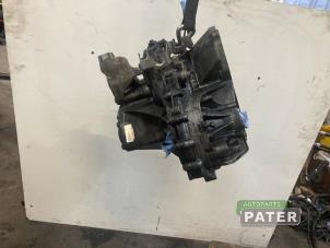 Gebruikte Versnellingsbak Ford Focus 3 1.6 TDCi Prijs € 472,50 Margeregeling aangeboden door Autoparts Pater