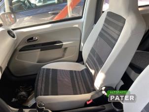 Gebruikte Voorstoel rechts Seat Mii 1.0 12V Prijs € 131,25 Margeregeling aangeboden door Autoparts Pater