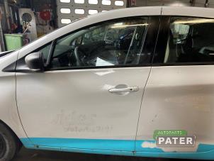 Gebruikte Portier 4Deurs links-voor Renault Zoé (AG) R110 Prijs € 525,00 Margeregeling aangeboden door Autoparts Pater