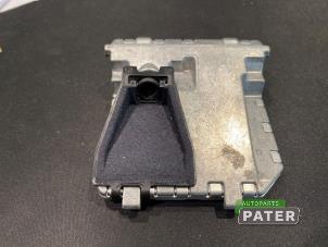 Gebruikte Camera voorzijde Mazda CX-3 (DJ/DK) 2.0 SkyActiv-G 120 Prijs € 131,25 Margeregeling aangeboden door Autoparts Pater