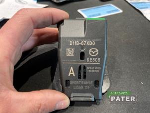 Gebruikte Sensor regen Mazda CX-3 (DJ/DK) 2.0 SkyActiv-G 120 Prijs € 21,00 Margeregeling aangeboden door Autoparts Pater