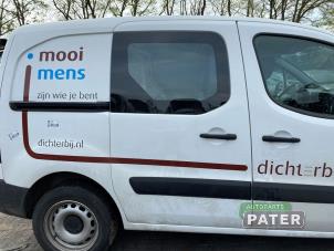 Gebruikte Schuifdeur rechts Peugeot Partner (GC/GF/GG/GJ/GK) 1.6 BlueHDI 75 Prijs € 508,20 Inclusief btw aangeboden door Autoparts Pater