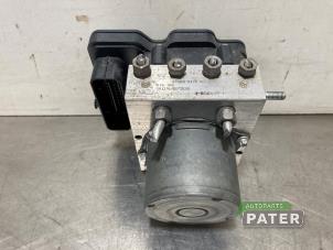 Gebruikte ABS Pomp Renault Zoé (AG) R110 Prijs € 78,75 Margeregeling aangeboden door Autoparts Pater