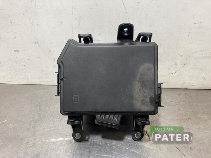 Gebruikte Diversen Renault Zoé (AG) R110 Prijs € 21,00 Margeregeling aangeboden door Autoparts Pater