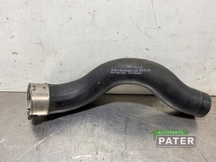 Gebruikte Intercooler Slang Ford Focus 4 Wagon 1.0 Ti-VCT EcoBoost 12V 125 Prijs € 78,75 Margeregeling aangeboden door Autoparts Pater
