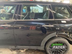 Gebruikte Deur 4Deurs links-achter Mini Clubman (F54) 1.5 One 12V Prijs € 420,00 Margeregeling aangeboden door Autoparts Pater