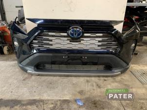 Gebruikte Voorbumper Toyota RAV4 (A5) 2.5 Hybrid 16V AWD Prijs € 787,50 Margeregeling aangeboden door Autoparts Pater