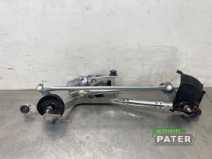 Gebruikte Ruitenwismotor + Mechaniek Toyota Yaris IV (P21/PA1/PH1) 1.5 12V VVT-i Prijs € 78,75 Margeregeling aangeboden door Autoparts Pater