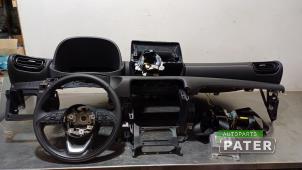 Gebruikte Airbag set + dashboard Toyota Yaris IV (P21/PA1/PH1) 1.5 12V VVT-i Prijs € 1.312,50 Margeregeling aangeboden door Autoparts Pater
