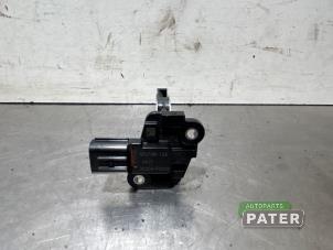Gebruikte Luchtmassameter Toyota Yaris IV (P21/PA1/PH1) 1.5 12V VVT-i Prijs € 26,25 Margeregeling aangeboden door Autoparts Pater