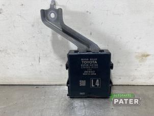 Gebruikte Ruitenwisser Module Toyota Yaris IV (P21/PA1/PH1) 1.5 12V VVT-i Prijs € 47,25 Margeregeling aangeboden door Autoparts Pater