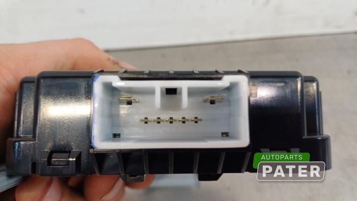 Computer Body Control van een Kia Picanto (JA) 1.0 DPi 12V 2023