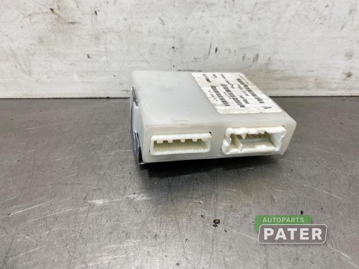 Gebruikte Module (diversen) Nissan Pathfinder (R51) 2.5 dCi 16V 4x4 Prijs € 42,00 Margeregeling aangeboden door Autoparts Pater
