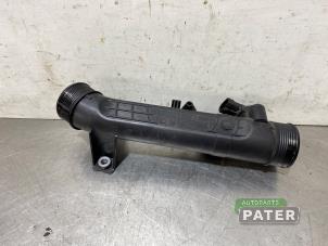 Gebruikte Intercooler Buis Volvo V40 (MV) 1.5 T3 16V Geartronic Prijs € 63,00 Margeregeling aangeboden door Autoparts Pater