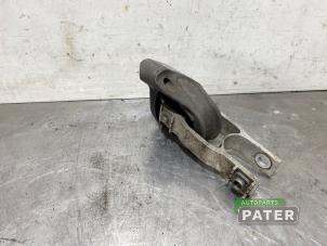 Gebruikte Motorsteun Volvo V40 (MV) 1.5 T3 16V Geartronic Prijs € 26,25 Margeregeling aangeboden door Autoparts Pater