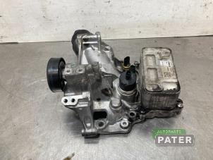 Gebruikte Oliefilterhuis Mercedes Vito (447.6) 2.0 116 CDI 16V 4x4 Prijs € 95,29 Inclusief btw aangeboden door Autoparts Pater