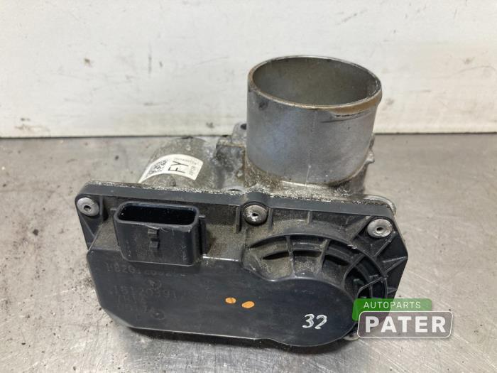 Gebruikte Gasklephuis Renault Twingo III (AH) 1.0 SCe 70 12V Prijs € 42,00 Margeregeling aangeboden door Autoparts Pater
