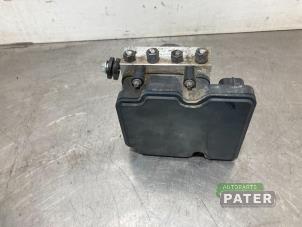 Gebruikte ABS Pomp Renault Twingo III (AH) 1.0 SCe 70 12V Prijs € 42,00 Margeregeling aangeboden door Autoparts Pater