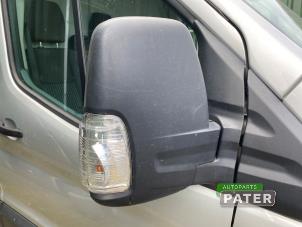Gebruikte Spiegel Buiten rechts Ford Transit 2.0 TDCi 16V Eco Blue 130 Prijs € 76,23 Inclusief btw aangeboden door Autoparts Pater