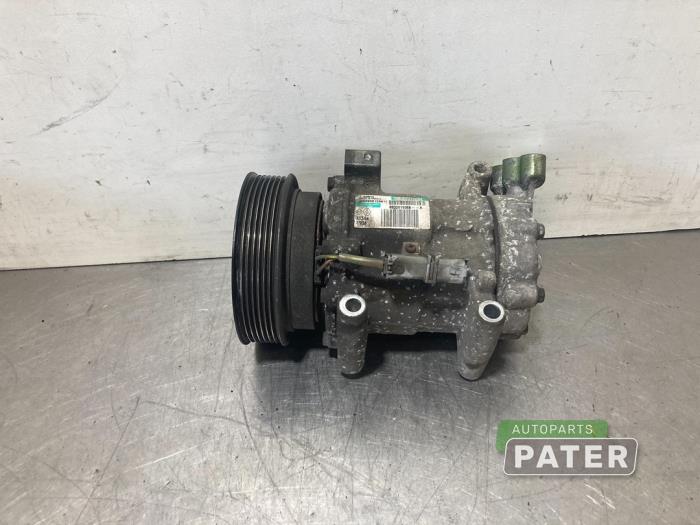 Gebruikte Aircopomp Renault Twingo II (CN) 1.2 16V Prijs € 26,25 Margeregeling aangeboden door Autoparts Pater