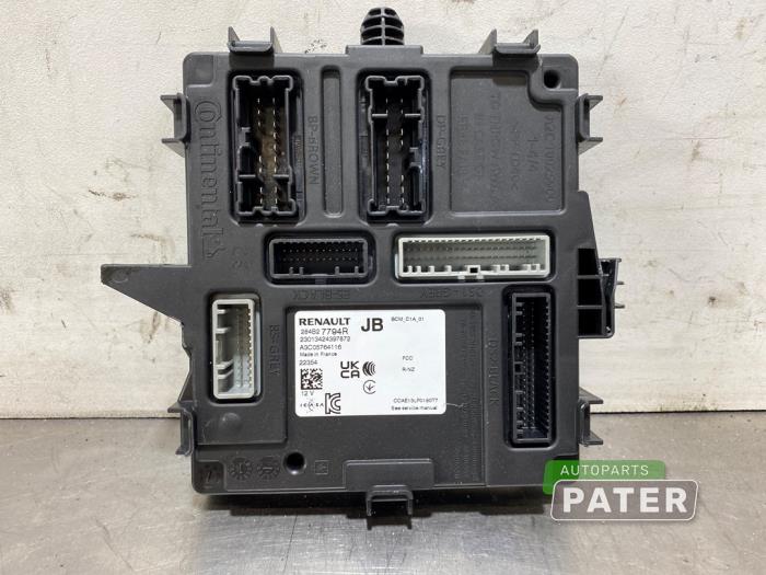 Gebruikte Module Bodycontrol Renault Megane E-Tech (RCB) 60 kWh Prijs € 131,25 Margeregeling aangeboden door Autoparts Pater
