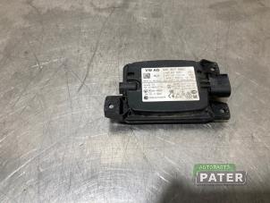 Gebruikte Dode hoek sensor Skoda Superb Combi (3V5) 1.5 TSI Evo 16V Prijs € 94,50 Margeregeling aangeboden door Autoparts Pater